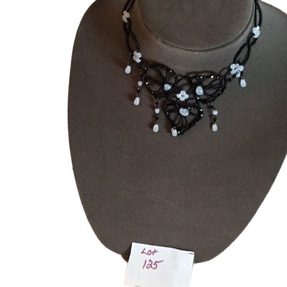 QVC glass beaded necklace, chocker style - Picture 2 of 8